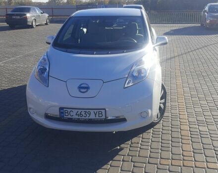 Білий Ніссан Ліф, об'ємом двигуна 0 л та пробігом 154 тис. км за 5600 $, фото 1 на Automoto.ua