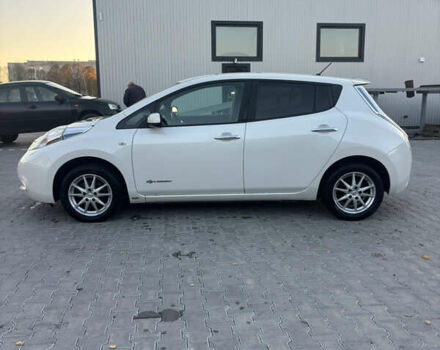 Білий Ніссан Ліф, об'ємом двигуна 0 л та пробігом 127 тис. км за 6450 $, фото 4 на Automoto.ua