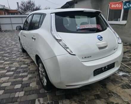 Белый Ниссан Лиф, объемом двигателя 0 л и пробегом 72 тыс. км за 6750 $, фото 11 на Automoto.ua