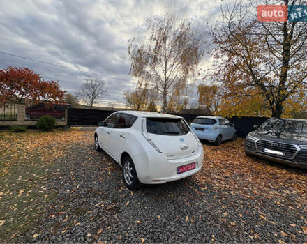 Белый Ниссан Лиф, объемом двигателя 0 л и пробегом 122 тыс. км за 6200 $, фото 12 на Automoto.ua