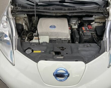 Ниссан Лиф 2014 в Виннице на Automoto.ua Белый Ниссан Лиф, объемом двигателя 0 л и пробегом 223 тыс. км за 5700 $, фото 8 на Automoto.ua