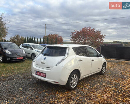 Белый Ниссан Лиф, объемом двигателя 0 л и пробегом 122 тыс. км за 6200 $, фото 4 на Automoto.ua