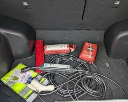 Білий Ніссан Ліф, об'ємом двигуна 0 л та пробігом 134 тис. км за 6500 $, фото 19 на Automoto.ua