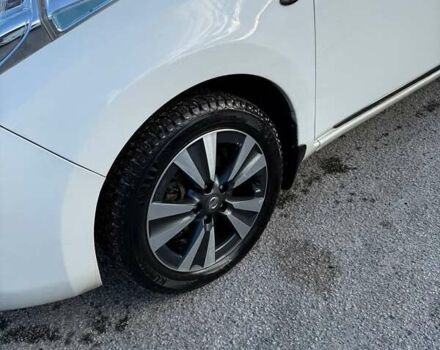 Белый Ниссан Лиф, объемом двигателя 0 л и пробегом 161 тыс. км за 8500 $, фото 33 на Automoto.ua