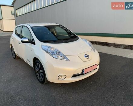 Білий Ніссан Ліф, об'ємом двигуна 0 л та пробігом 145 тис. км за 6950 $, фото 12 на Automoto.ua