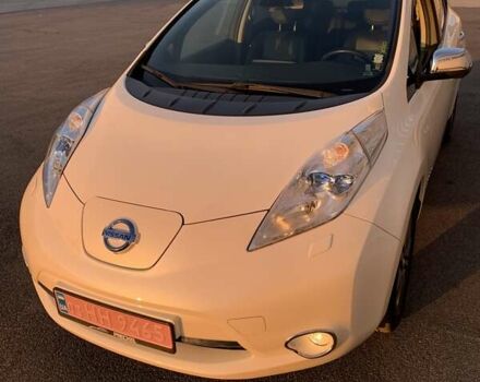 Білий Ніссан Ліф, об'ємом двигуна 0 л та пробігом 145 тис. км за 6950 $, фото 25 на Automoto.ua