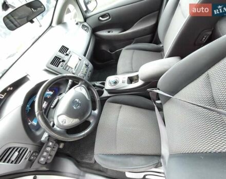 Білий Ніссан Ліф, об'ємом двигуна 0 л та пробігом 128 тис. км за 8500 $, фото 15 на Automoto.ua