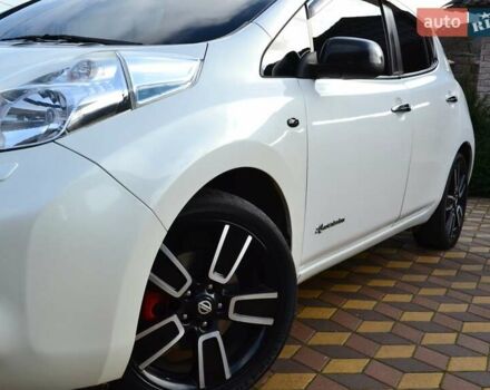 Білий Ніссан Ліф, об'ємом двигуна 0 л та пробігом 96 тис. км за 7950 $, фото 15 на Automoto.ua