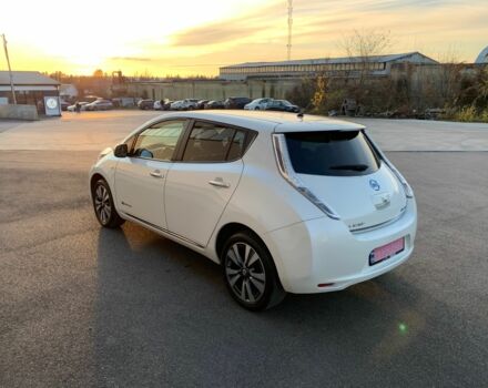 Білий Ніссан Ліф, об'ємом двигуна 0 л та пробігом 145 тис. км за 6950 $, фото 2 на Automoto.ua