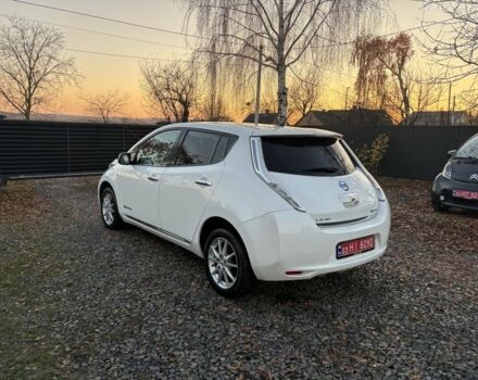 Белый Ниссан Лиф, объемом двигателя 0 л и пробегом 117 тыс. км за 6000 $, фото 7 на Automoto.ua