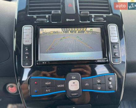 Білий Ніссан Ліф, об'ємом двигуна 0 л та пробігом 115 тис. км за 5950 $, фото 7 на Automoto.ua