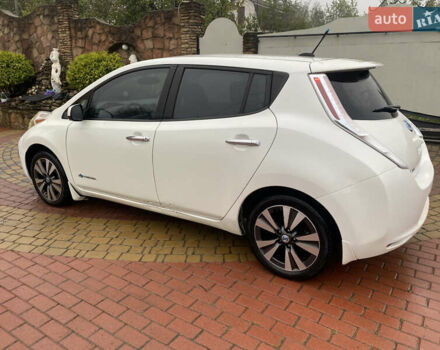 Білий Ніссан Ліф, об'ємом двигуна 0 л та пробігом 167 тис. км за 6700 $, фото 4 на Automoto.ua
