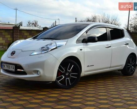 Білий Ніссан Ліф, об'ємом двигуна 0 л та пробігом 96 тис. км за 7950 $, фото 13 на Automoto.ua