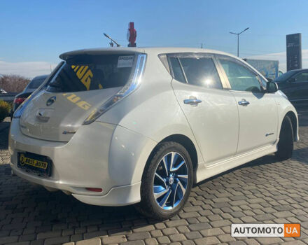 Білий Ніссан Ліф, об'ємом двигуна 24 л та пробігом 122 тис. км за 7700 $, фото 5 на Automoto.ua