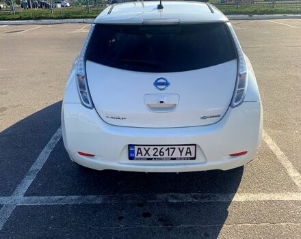 Белый Ниссан Лиф, объемом двигателя 0 л и пробегом 178 тыс. км за 6400 $, фото 3 на Automoto.ua