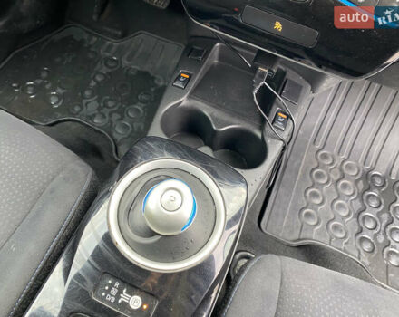 Белый Ниссан Лиф, объемом двигателя 0 л и пробегом 140 тыс. км за 5450 $, фото 20 на Automoto.ua