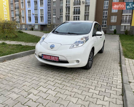 Белый Ниссан Лиф, объемом двигателя 0 л и пробегом 83 тыс. км за 7499 $, фото 11 на Automoto.ua