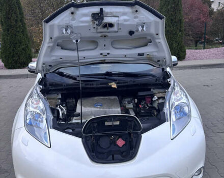 Белый Ниссан Лиф, объемом двигателя 0 л и пробегом 145 тыс. км за 6799 $, фото 24 на Automoto.ua