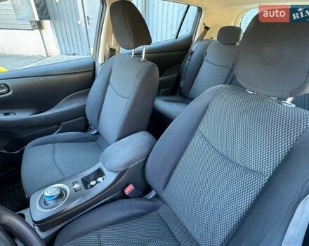 Белый Ниссан Лиф, объемом двигателя 0 л и пробегом 69 тыс. км за 7599 $, фото 11 на Automoto.ua