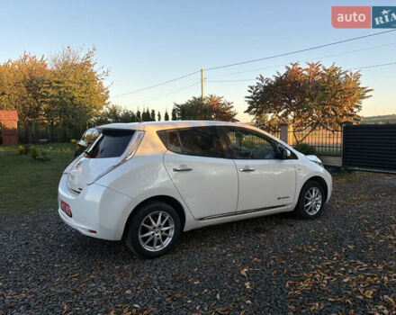 Ниссан Лиф 2014 в Луцке на Automoto.ua Белый Ниссан Лиф, объемом двигателя 0 л и пробегом 117 тыс. км за 6200 $, фото 3 на Automoto.ua