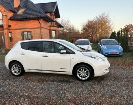 Белый Ниссан Лиф, объемом двигателя 0 л и пробегом 117 тыс. км за 6000 $, фото 3 на Automoto.ua