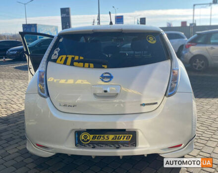 Білий Ніссан Ліф, об'ємом двигуна 24 л та пробігом 122 тис. км за 7700 $, фото 4 на Automoto.ua