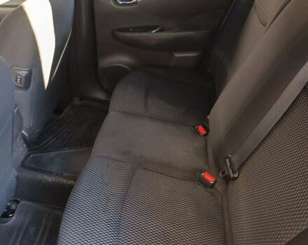 Белый Ниссан Лиф, объемом двигателя 0 л и пробегом 206 тыс. км за 9000 $, фото 4 на Automoto.ua