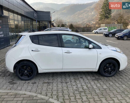 Білий Ніссан Ліф, об'ємом двигуна 0 л та пробігом 136 тис. км за 7500 $, фото 3 на Automoto.ua