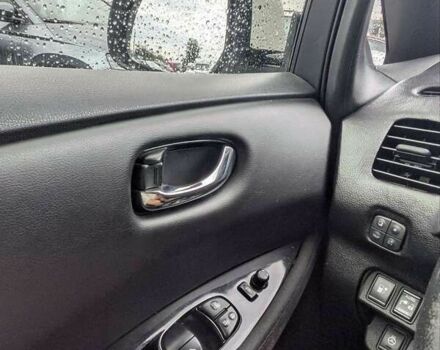 Білий Ніссан Ліф, об'ємом двигуна 0 л та пробігом 134 тис. км за 6500 $, фото 10 на Automoto.ua