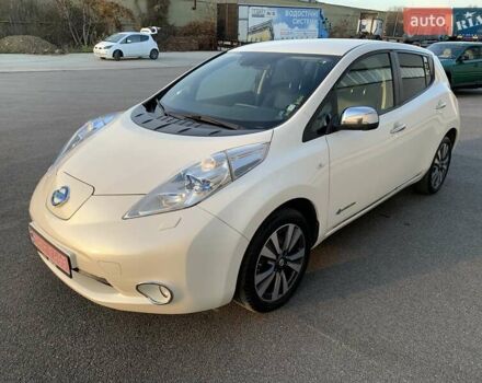 Білий Ніссан Ліф, об'ємом двигуна 0 л та пробігом 145 тис. км за 6950 $, фото 4 на Automoto.ua