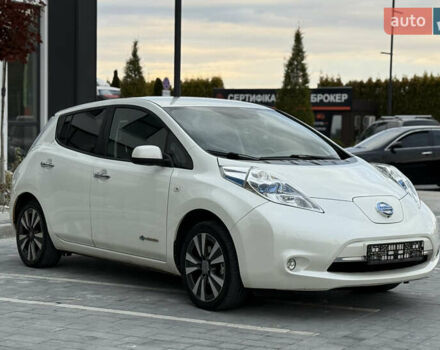 Білий Ніссан Ліф, об'ємом двигуна 0 л та пробігом 161 тис. км за 7700 $, фото 2 на Automoto.ua