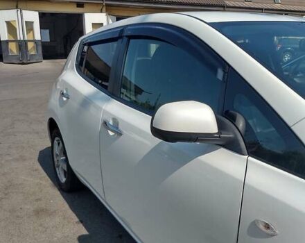 Белый Ниссан Лиф, объемом двигателя 0 л и пробегом 112 тыс. км за 8100 $, фото 9 на Automoto.ua