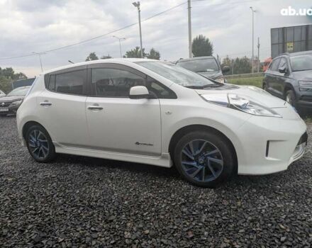 Білий Ніссан Ліф, об'ємом двигуна 0 л та пробігом 134 тис. км за 6500 $, фото 3 на Automoto.ua