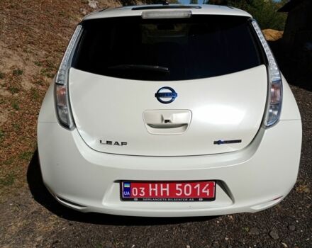 Белый Ниссан Лиф, объемом двигателя 0 л и пробегом 96 тыс. км за 7500 $, фото 3 на Automoto.ua