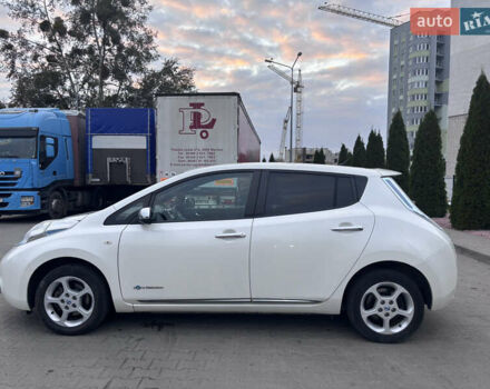 Белый Ниссан Лиф, объемом двигателя 0 л и пробегом 145 тыс. км за 6799 $, фото 12 на Automoto.ua