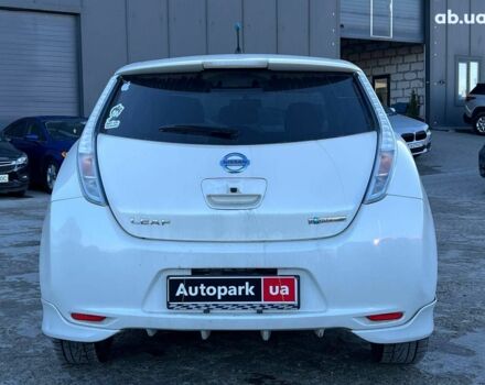 Белый Ниссан Лиф, объемом двигателя 0 л и пробегом 134 тыс. км за 6190 $, фото 5 на Automoto.ua
