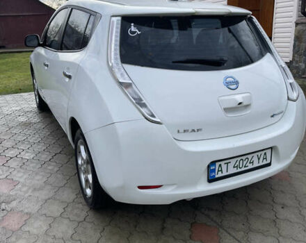 Белый Ниссан Лиф, объемом двигателя 0 л и пробегом 118 тыс. км за 6400 $, фото 11 на Automoto.ua