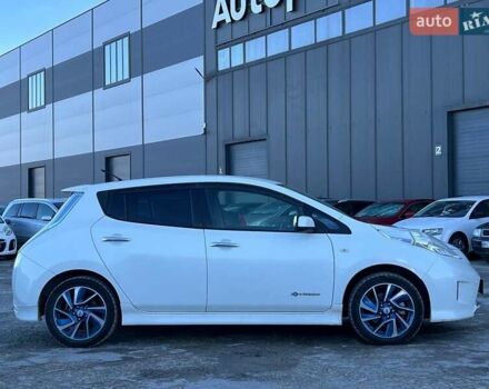 Белый Ниссан Лиф, объемом двигателя 0 л и пробегом 134 тыс. км за 6190 $, фото 8 на Automoto.ua