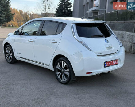 Белый Ниссан Лиф, объемом двигателя 0 л и пробегом 144 тыс. км за 7250 $, фото 3 на Automoto.ua
