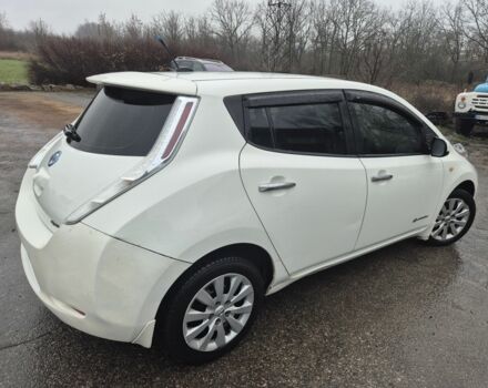 Белый Ниссан Лиф, объемом двигателя 0 л и пробегом 158 тыс. км за 6300 $, фото 4 на Automoto.ua