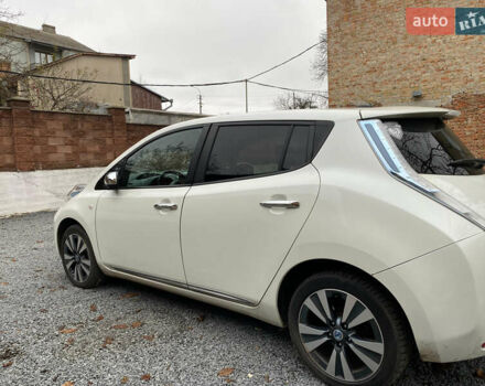 Білий Ніссан Ліф, об'ємом двигуна 0 л та пробігом 179 тис. км за 6800 $, фото 3 на Automoto.ua