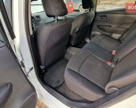 Белый Ниссан Лиф, объемом двигателя 0 л и пробегом 321 тыс. км за 3999 $, фото 3 на Automoto.ua