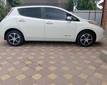 Білий Ніссан Ліф, об'ємом двигуна 0 л та пробігом 84 тис. км за 7500 $, фото 2 на Automoto.ua