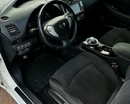 Білий Ніссан Ліф, об'ємом двигуна 0 л та пробігом 96 тис. км за 7950 $, фото 35 на Automoto.ua