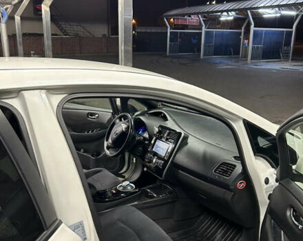 Білий Ніссан Ліф, об'ємом двигуна 0 л та пробігом 170 тис. км за 6600 $, фото 12 на Automoto.ua