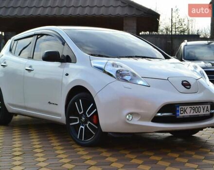 Білий Ніссан Ліф, об'ємом двигуна 0 л та пробігом 96 тис. км за 7950 $, фото 4 на Automoto.ua