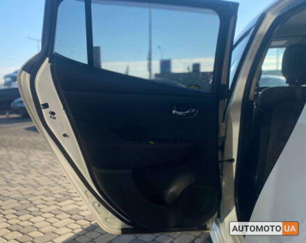 Білий Ніссан Ліф, об'ємом двигуна 24 л та пробігом 122 тис. км за 7700 $, фото 19 на Automoto.ua