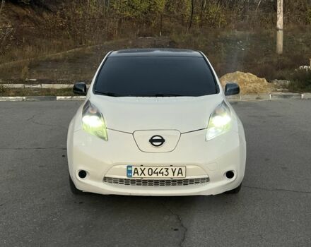 Белый Ниссан Лиф, объемом двигателя 0 л и пробегом 170 тыс. км за 4500 $, фото 2 на Automoto.ua