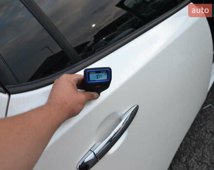 Белый Ниссан Лиф, объемом двигателя 0 л и пробегом 124 тыс. км за 5800 $, фото 33 на Automoto.ua