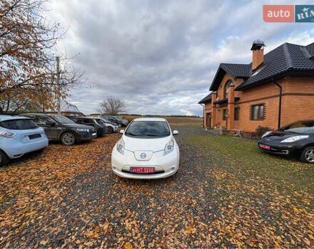 Белый Ниссан Лиф, объемом двигателя 0 л и пробегом 122 тыс. км за 6200 $, фото 10 на Automoto.ua